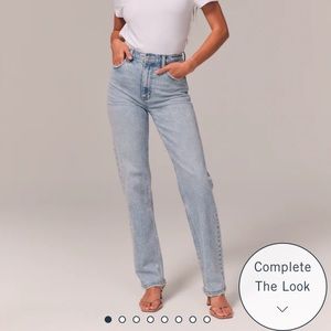 Abercrombie & Fitch the ‘90s Straight Ultra high Rise Jeans. Size 30 / 10 Long